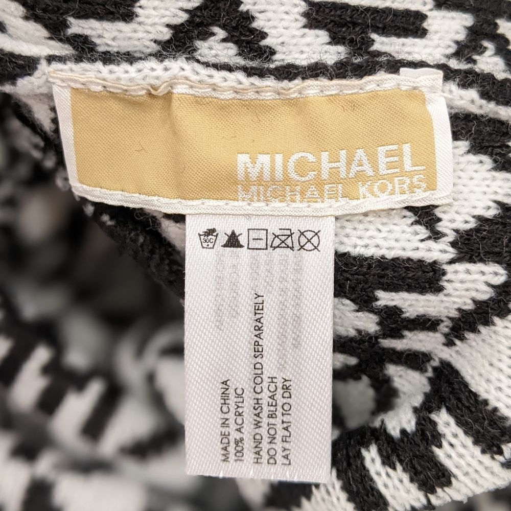 Michael Kors Authentic Allover Logo Black Winter Beanie Hat - Picture 6 of 6